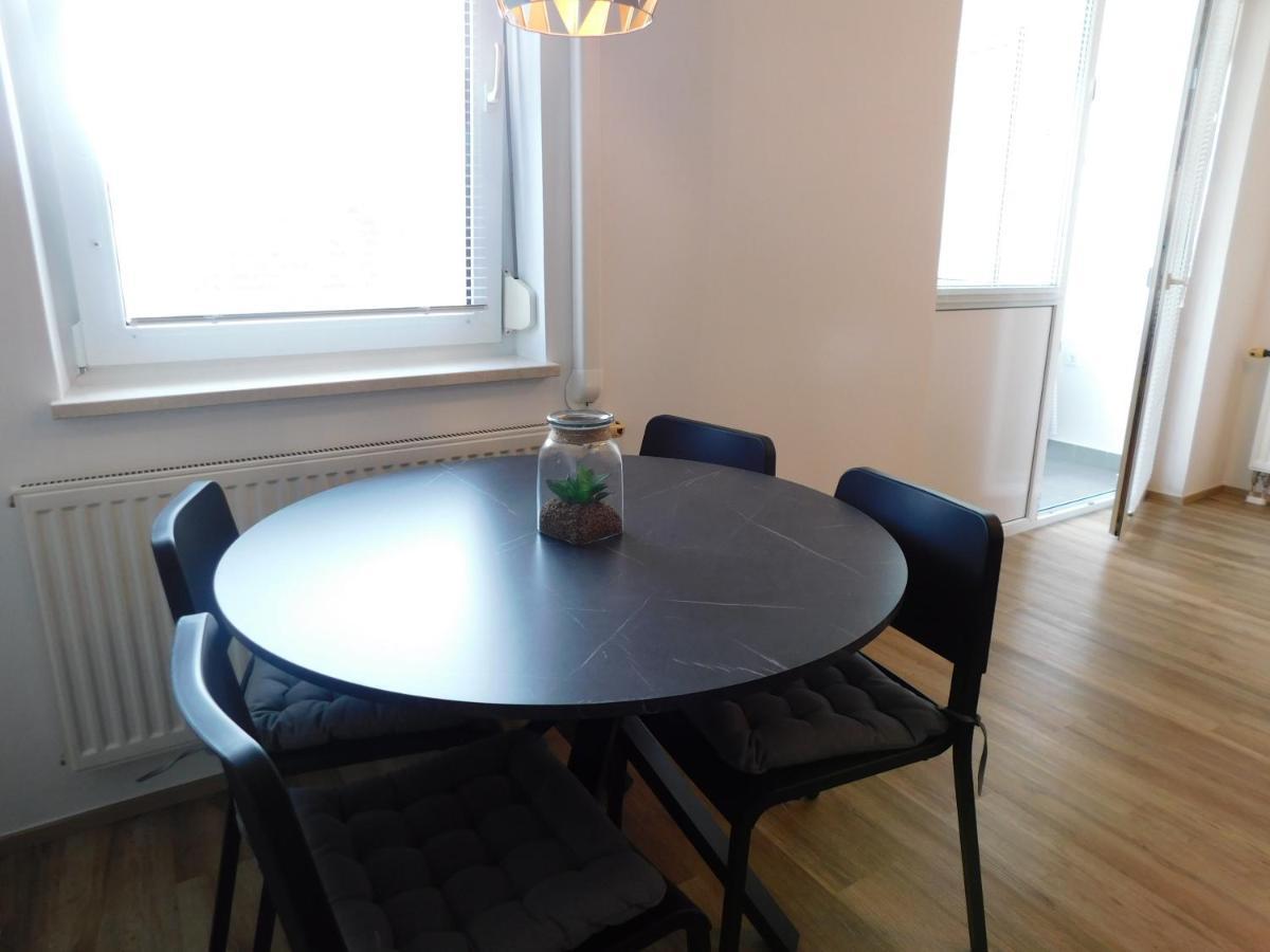 Elegant Apartment Poklukarjeva Street Liubliana Exterior foto